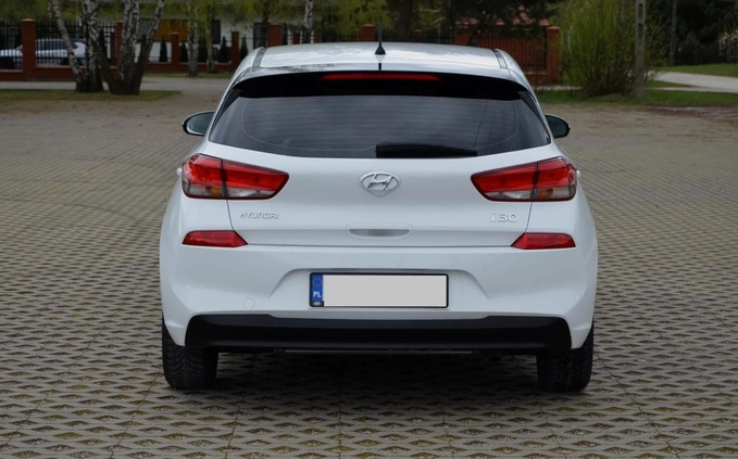 Hyundai I30 cena 46900 przebieg: 145000, rok produkcji 2018 z Sochaczew małe 326